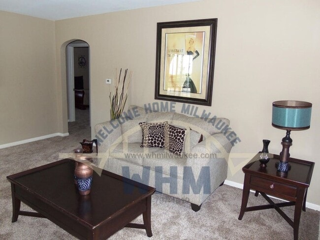 Building Photo - COMING SOON! Lovely 4 bedroom Single Famil...