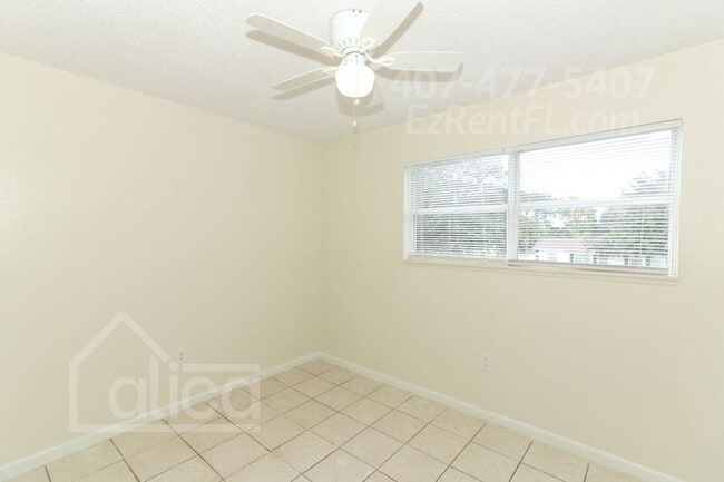 Building Photo - 1828 Blossom Ter