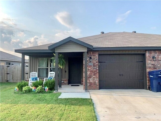 Building Photo - 1703 E Central St