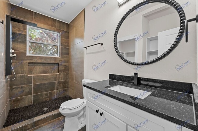 Building Photo - Updated Price for New Year!  Luxury Duplex...