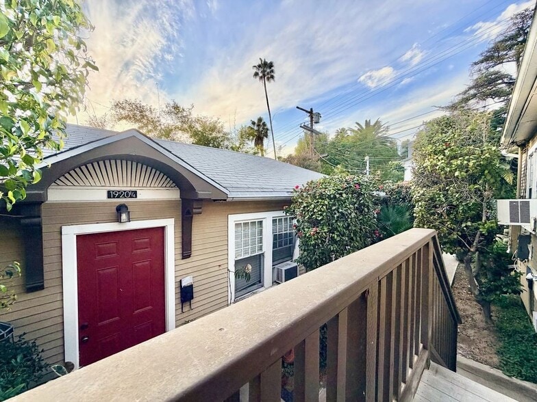 Building Photo - 1922 Preston Ave