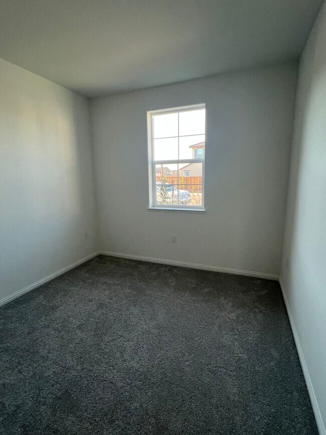 Building Photo - 3137 Barnowl Wy