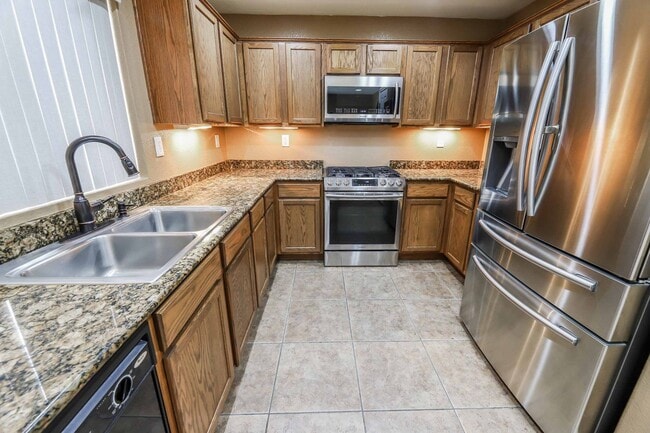 Building Photo - 7941 Alta Lima Valley Ct