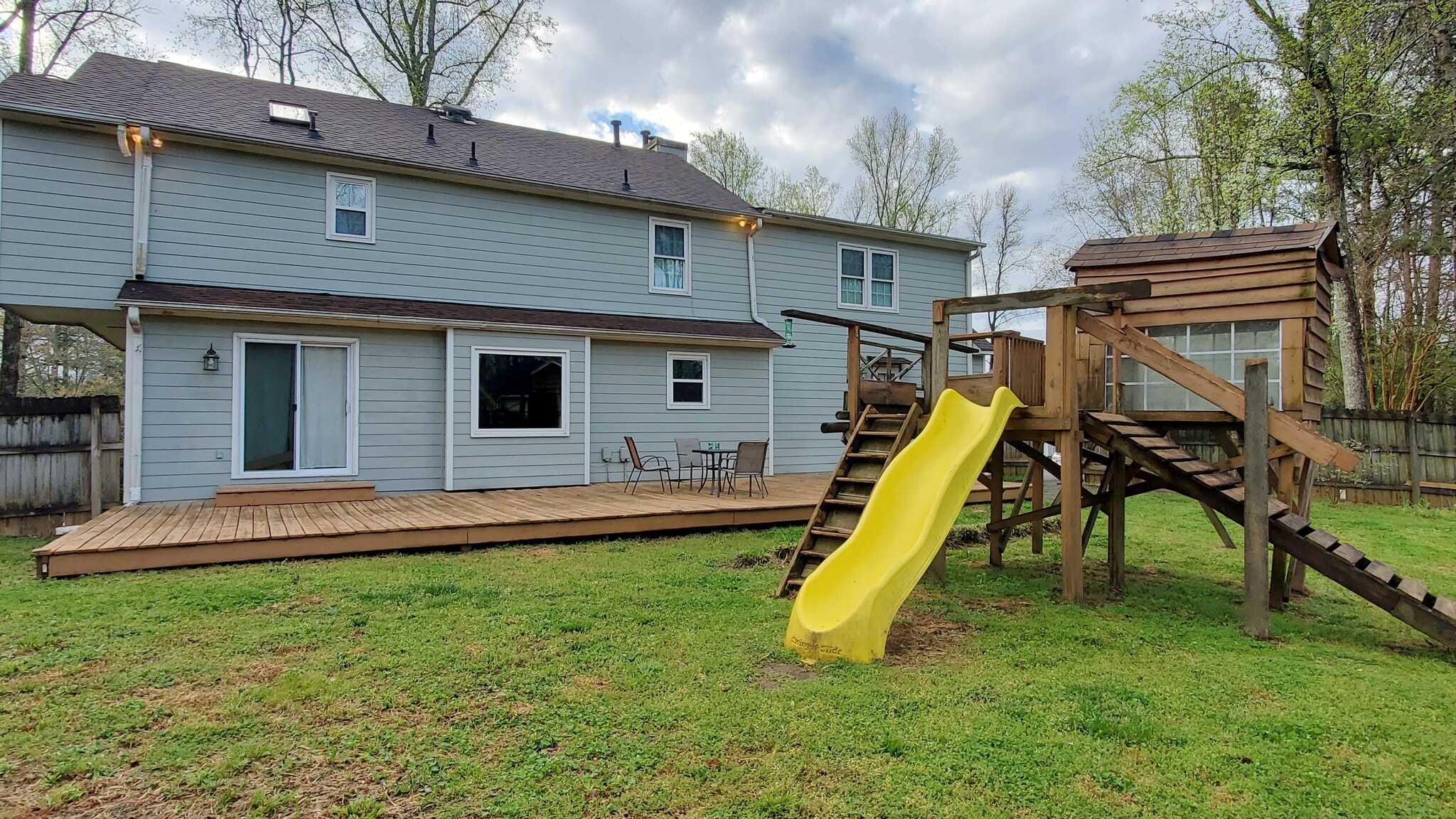 Building Photo - 3820 E Carlyle Ct