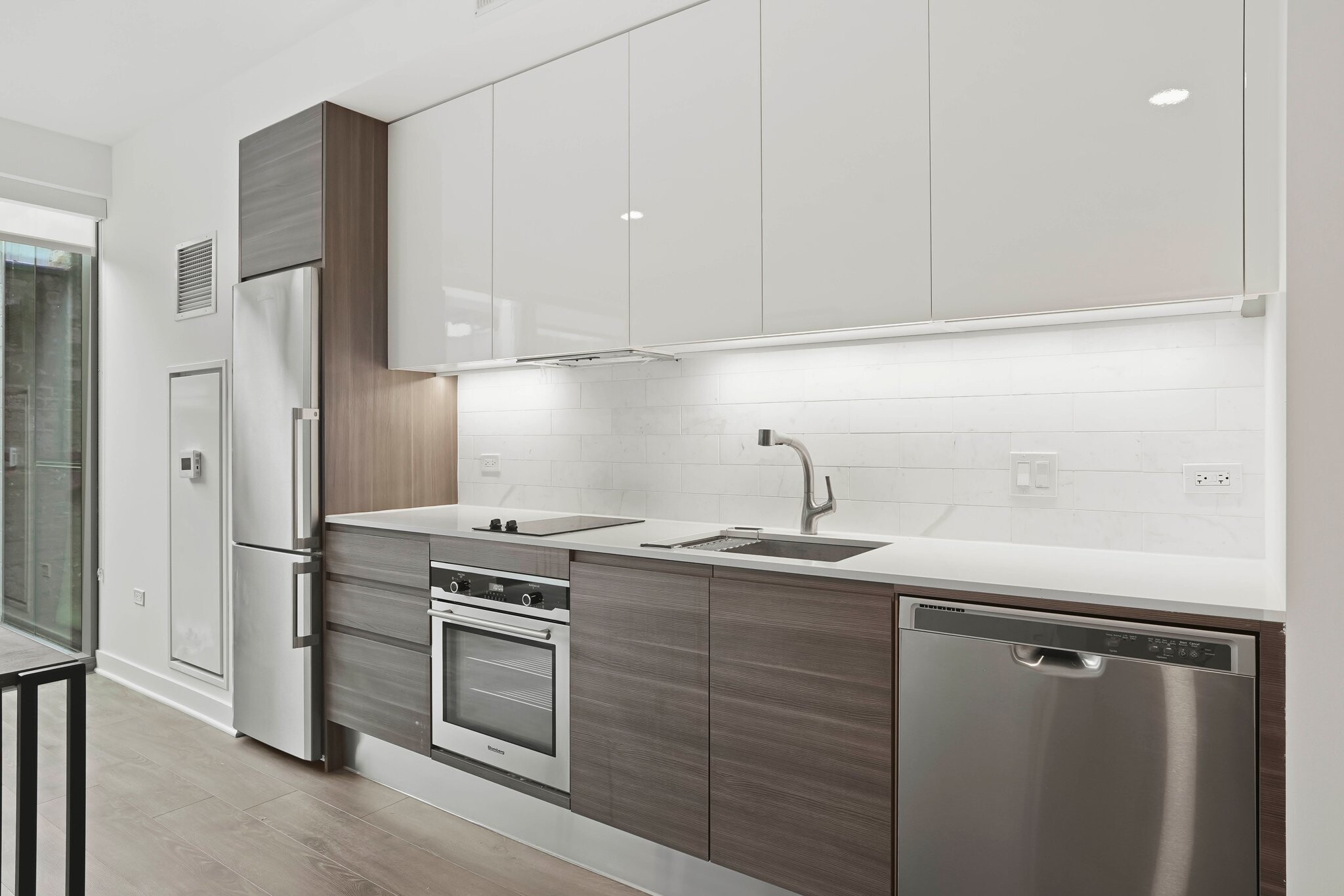 Building Photo - 420 N Franklin St