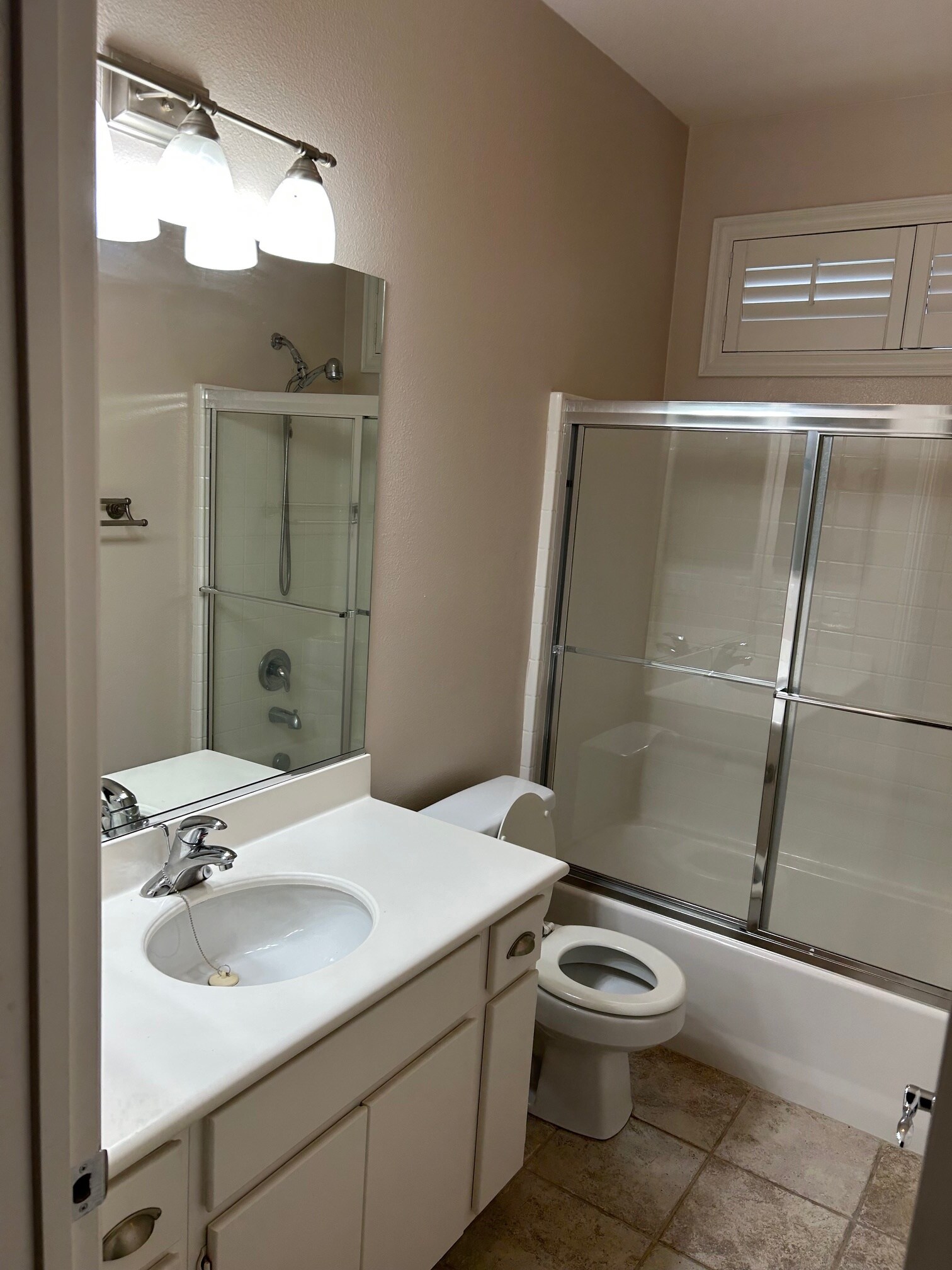 Building Photo - 8008 Hazeltine Ln