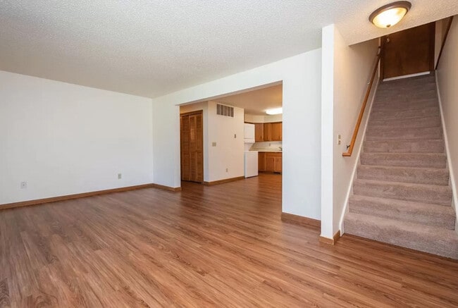 Building Photo - 1235 Dolen Pl