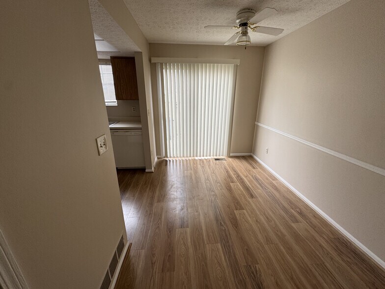Dinning Room - 7766 Hansgrove Ct