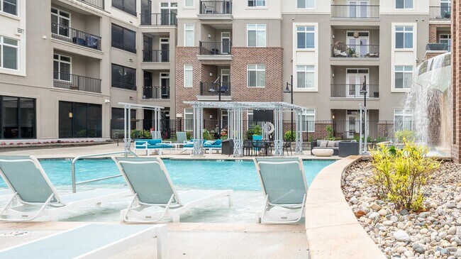 Building Photo - 8800 Penrose Ln