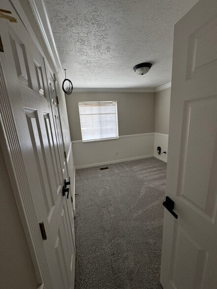 Building Photo - 1598 N 500 W