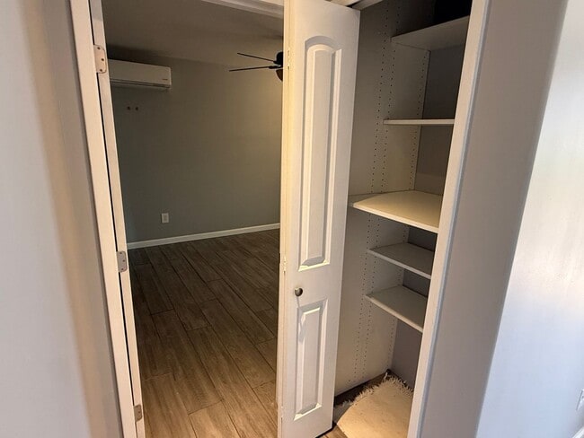 Building Photo - Fully Renovated 1-Bedroom Duplex with Large Outdoor Patio in Martinez