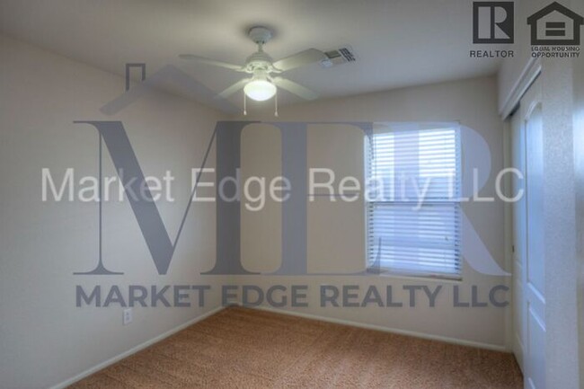 Building Photo - 3Bed/2Bath at Bell/Sarival! $199 MOVE-IN S...