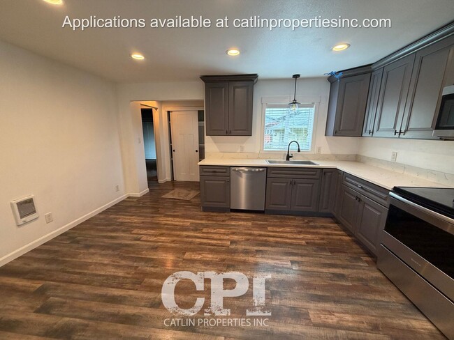 Building Photo - 2925 Field St