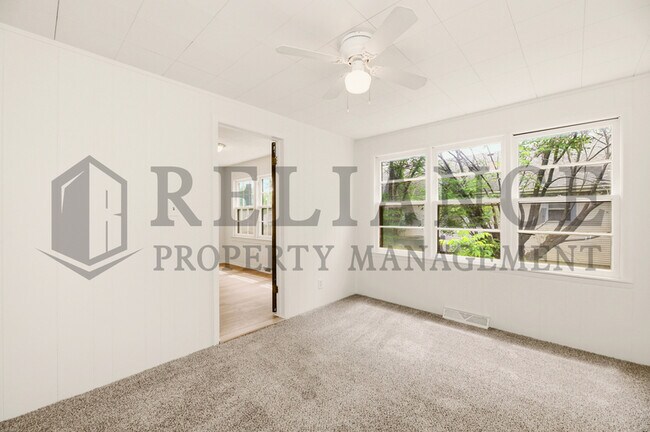 Building Photo - 535 N Park Ave