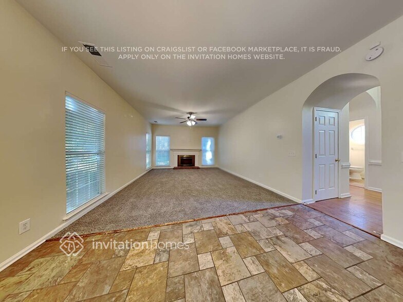 Building Photo - 8737 Londonshire Dr
