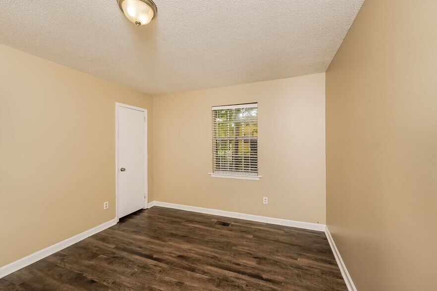 Building Photo - 1416 Maralyn Dr