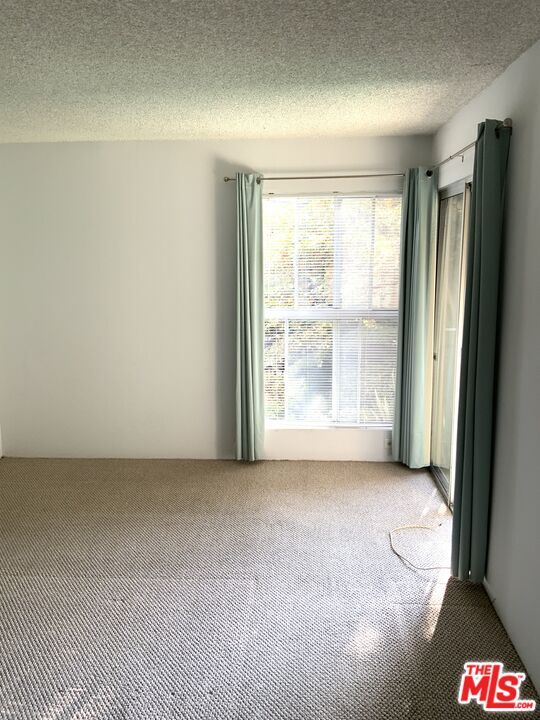 Building Photo - 1115 Raintree Cir