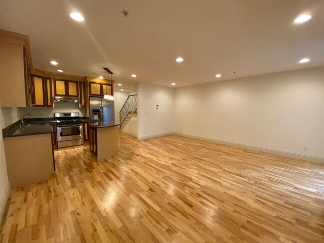 Building Photo - 2448-2452 Geary Blvd