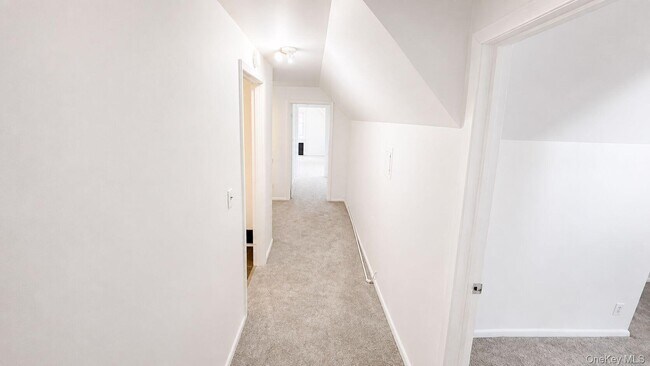 Building Photo - 206 Winthrop Ave