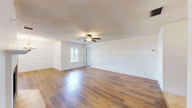 Building Photo - 111 Lobelia Rd
