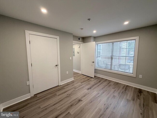 Building Photo - 15777 Easthaven Ct