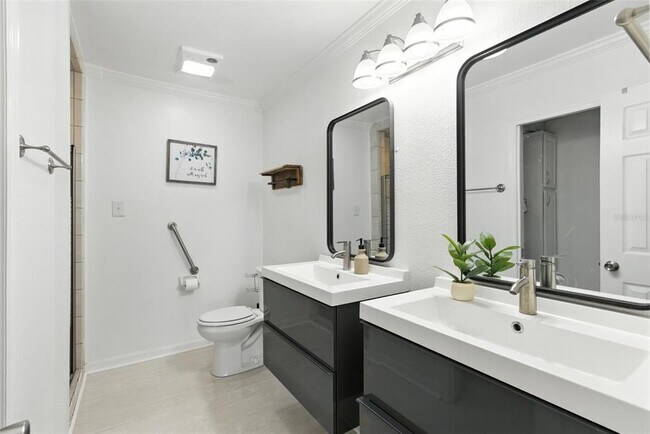 Building Photo - 563 Belltower Ave