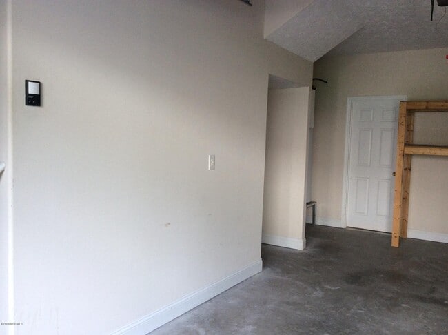 Building Photo - 500 Sea Knight Ln