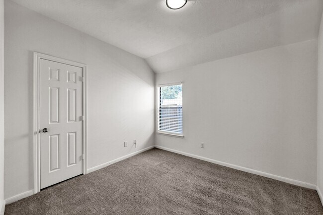 Building Photo - 29717 Buffalo Canyon Dr