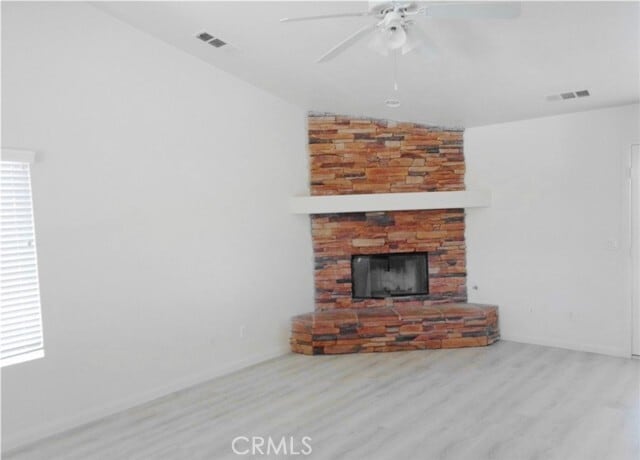 Building Photo - 15930 Oak Ct