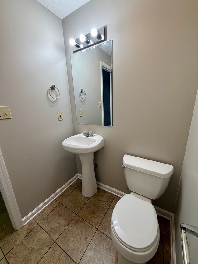 Building Photo - 00503