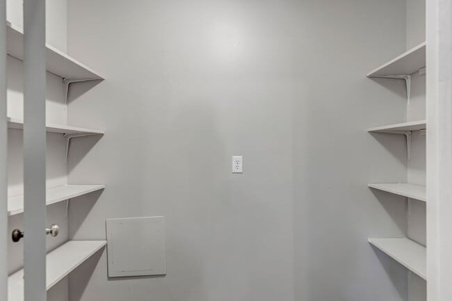 Building Photo - Three Bedroom Ranch w/ Basement in Dover w...