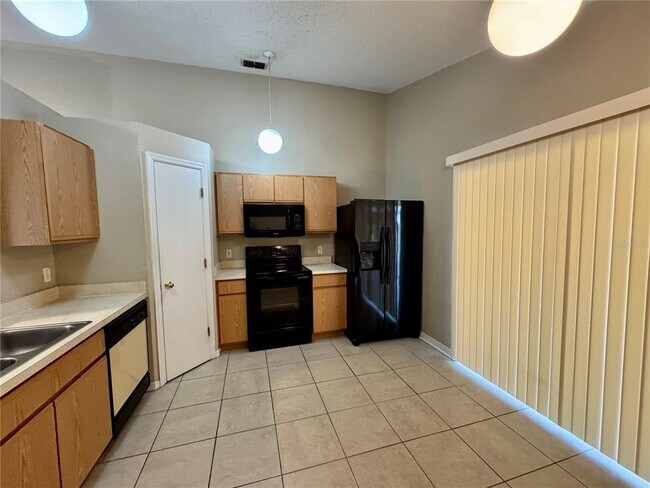 Building Photo - 434 Cadenza Dr