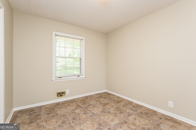 Building Photo - 600 El Prado Ct