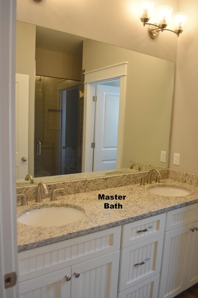 Building Photo - Brand New 3 Bedroom 2 Bath Custom Craftsman Available Mid September