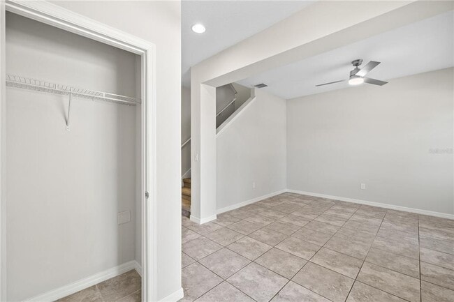 Building Photo - 8019 Glenlloyd Ave