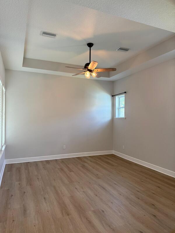 Building Photo - 164 Dalton Cir