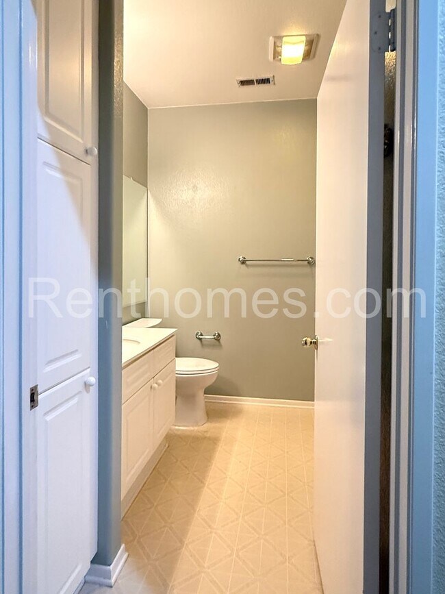 Building Photo - 10728-242 Sabre Hill Drive