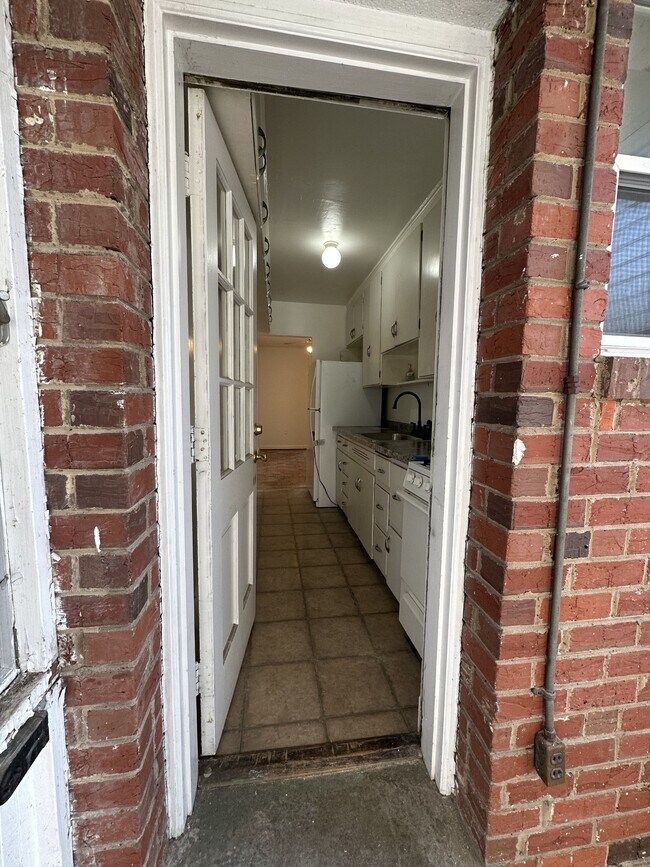 Building Photo - 704 Chaney Drive1