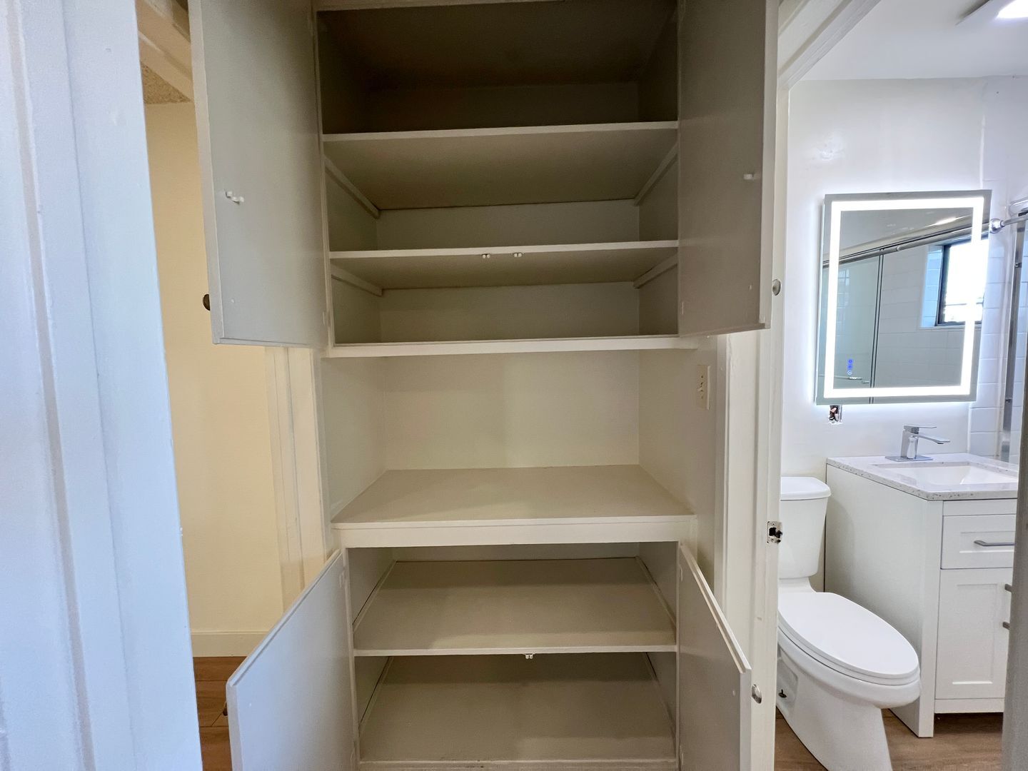 Building Photo - 12737 Matteson Ave