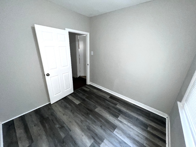 Building Photo - 11615 S Harvard Ave