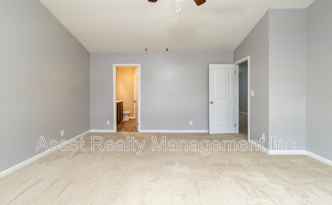 Building Photo - 9420 Trout Lily Ln