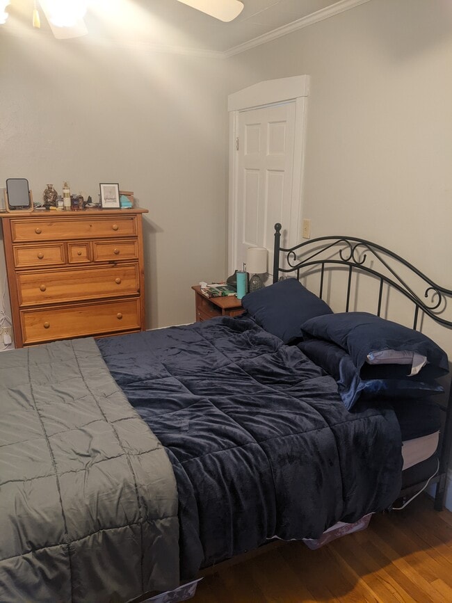 Larger Bed room - 55 E Central St