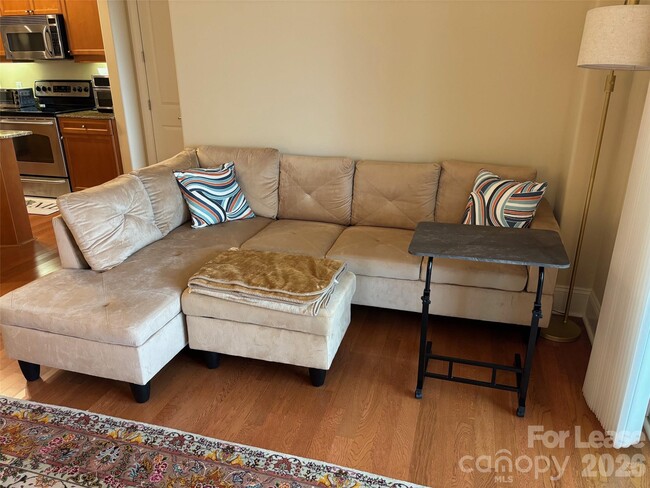 Building Photo - 4620 Piedmont Row Dr