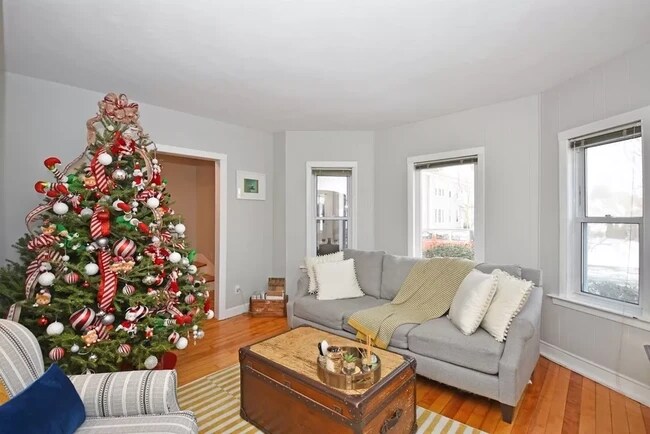 Building Photo - 43 Tampa St