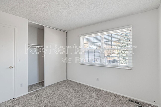 Building Photo - 2407 S Dawson Way
