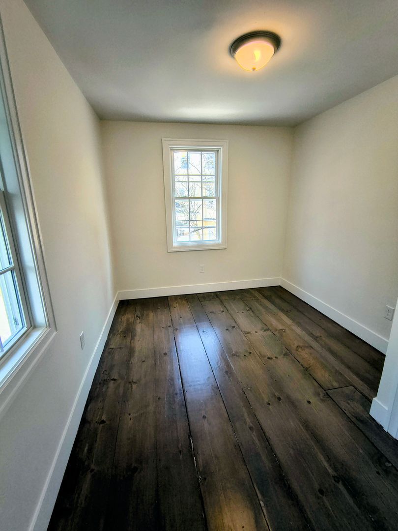 Building Photo - 7 East St