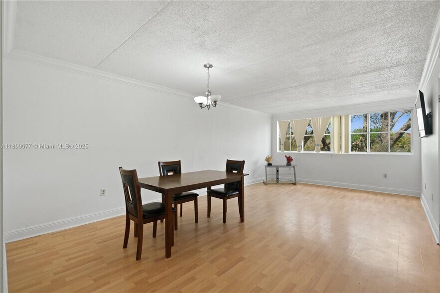 Building Photo - 6135 NW 186th St