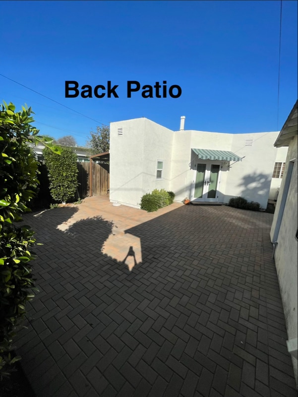 Building Photo - 515 S Indiana St