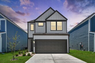 Building Photo - 2138 Olivos St