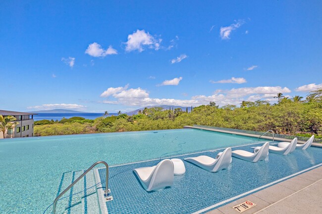 Building Photo - **Modern Wailea Living**